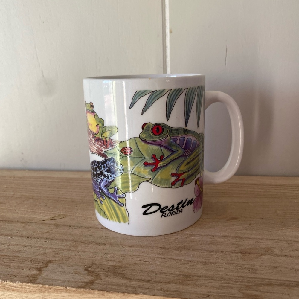 White Frog Design Mug